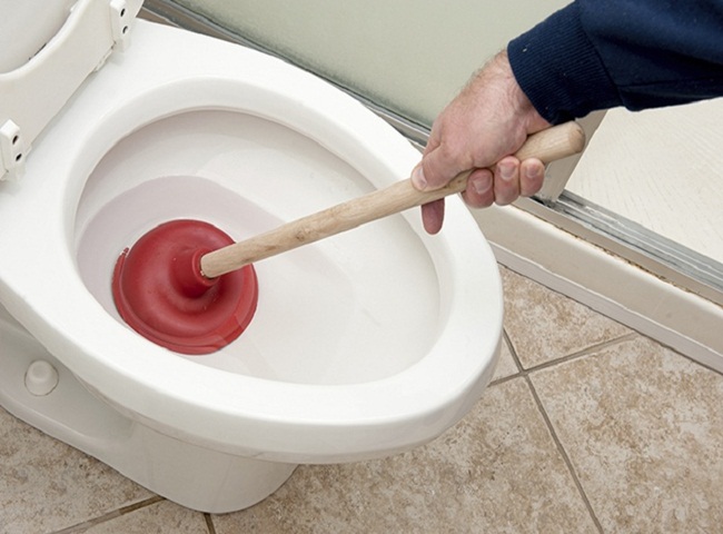 Th&ocirc;ng bồn cầu quận 7 đảm bảo chất lượng v&agrave; hiệu quả cao nhất