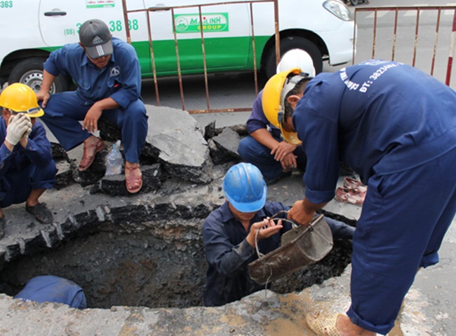 Th&ocirc;ng cống nghẹt huyện B&igrave;nh Ch&aacute;nh gi&aacute; rẻ