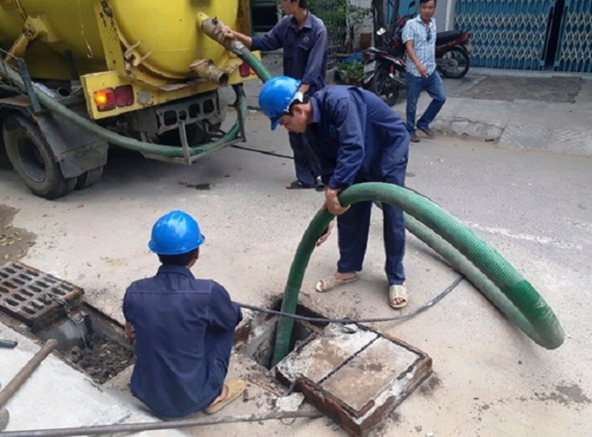 C&ocirc;ng ty r&uacute;t hầm cầu quận 2 Quang Minh c&oacute; nhiều ưu đ&atilde;i