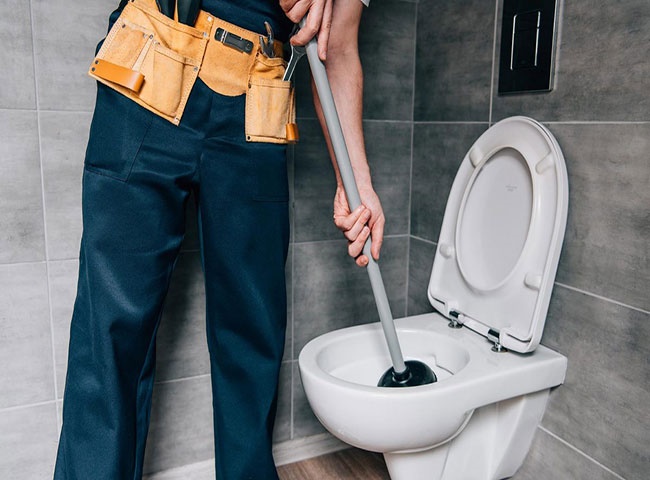 Đơn vị th&ocirc;ng bồn cầu quận 11 Minh Ph&aacute;t quy tr&igrave;nh l&agrave;m việc hiện đại